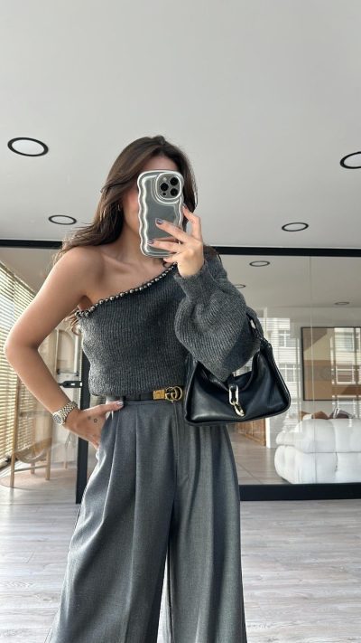 Anthracite Pearl Detailed Single Sleeve Knitted Sweater